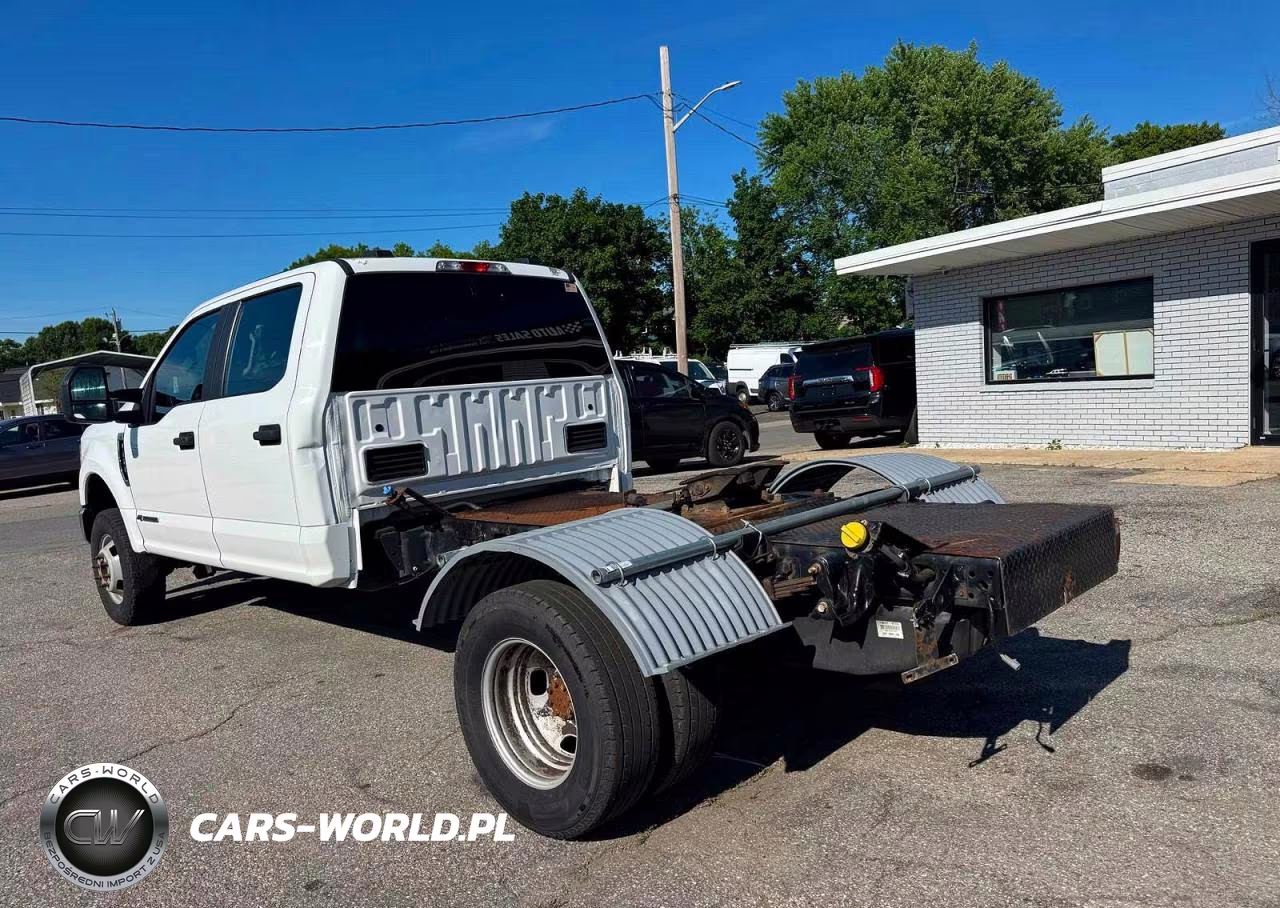 2021 Ford F350 Super Duty VIN:1FD8W3HTXMEC75168 - 3