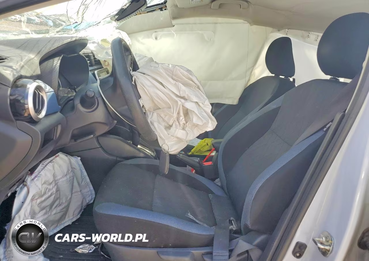 2024 Nissan Versa Sv VIN:3N1CN8EV4RL930729 - 7