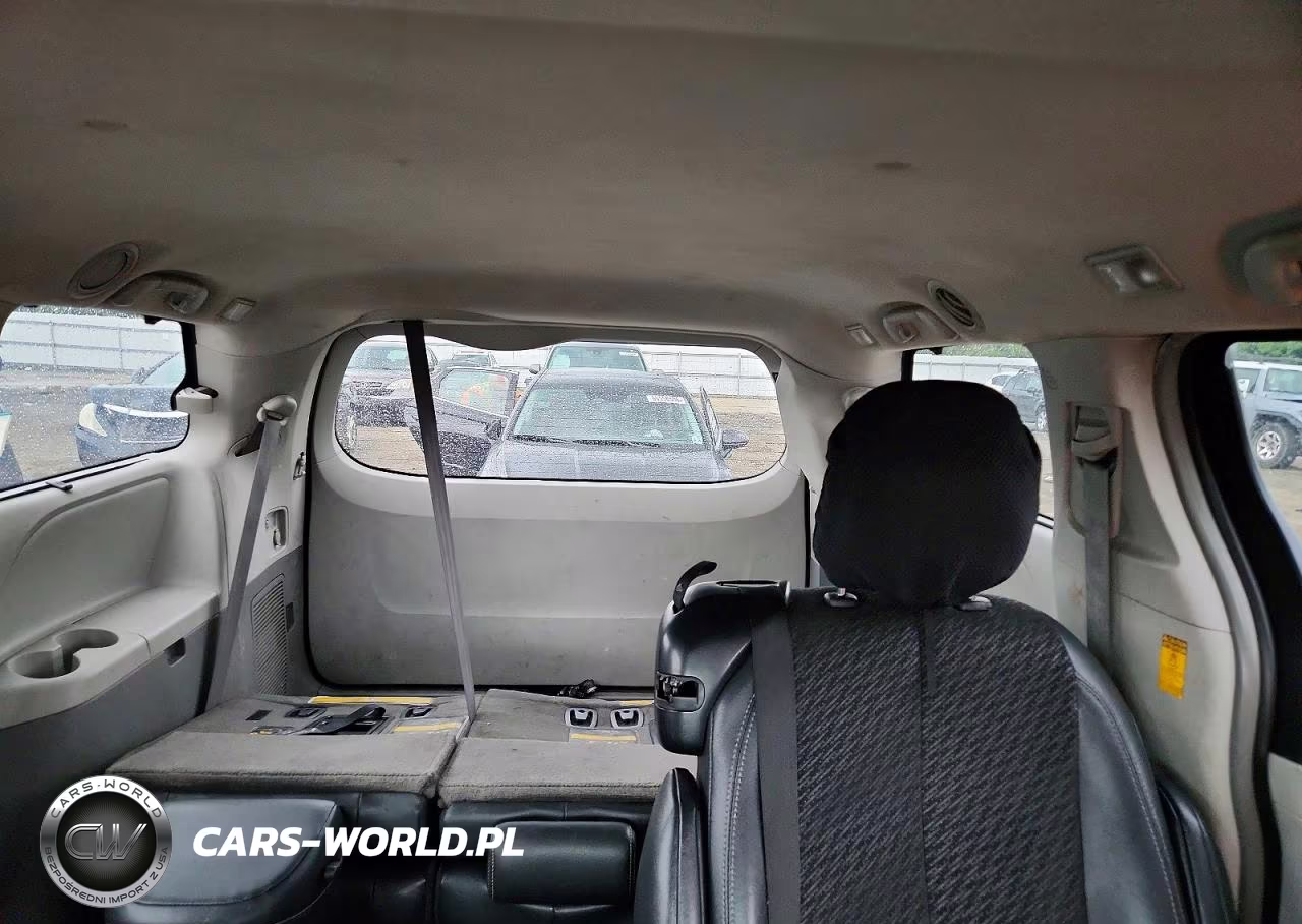 2014 Toyota Sienna Sport VIN:5TDXK3DC7ES509702 - 10