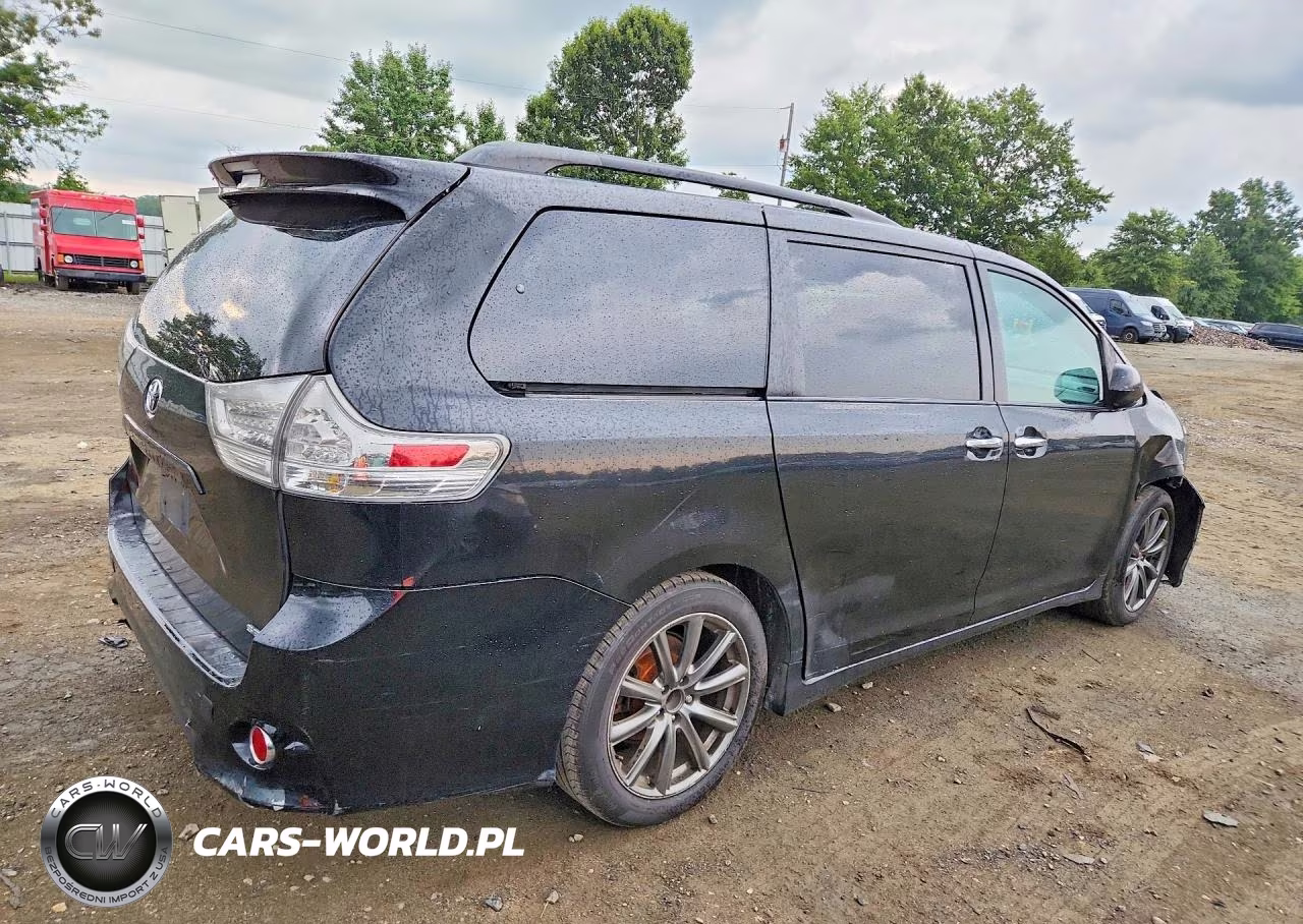 2014 Toyota Sienna Sport VIN:5TDXK3DC7ES509702 - 3