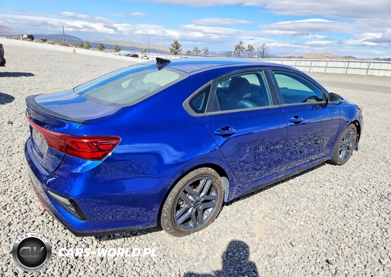 2020 Kia Forte Gt Line VIN:3KPF34AD8LE232612 - 3