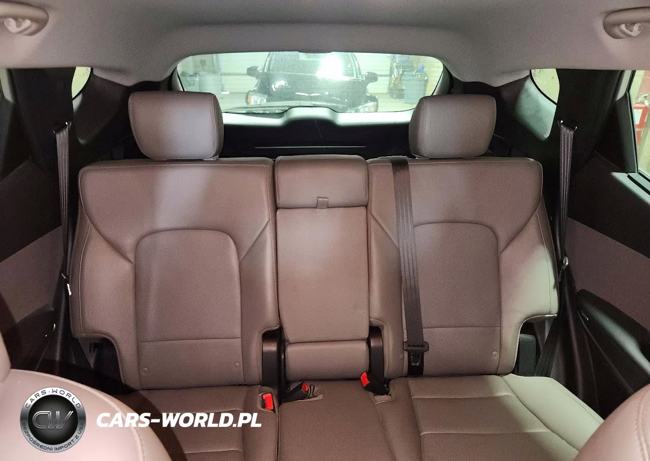 2018 Hyundai Santa Fe Sport 2.4L VIN:5XYZUDLB5JG570829 - 10