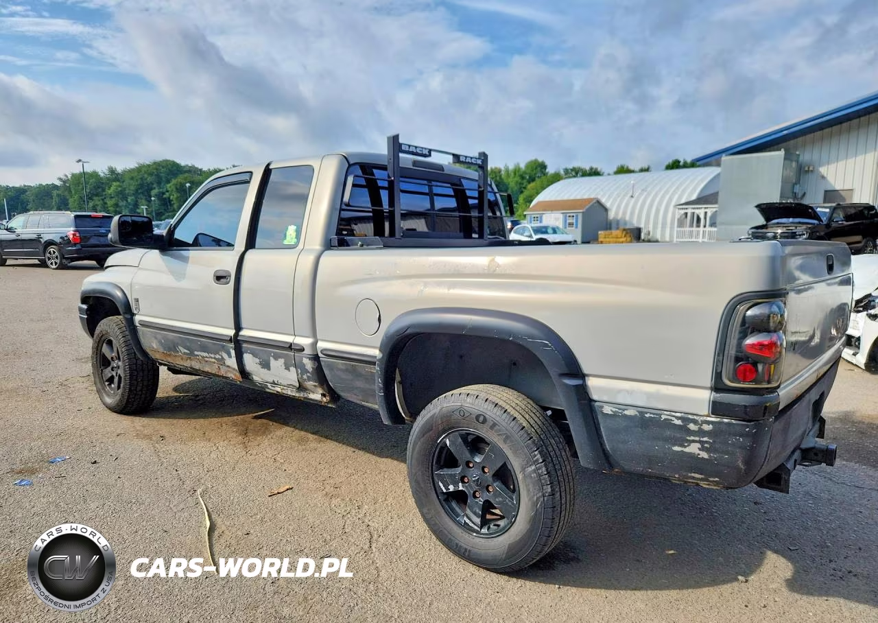1999 Dodge Ram 1500 VIN:3B7HF13Y5XG205909 - 2
