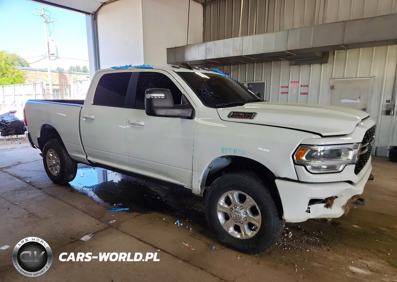2023 Ram 2500 Big Horn VIN:3C6UR5DL9PG636535 - 4