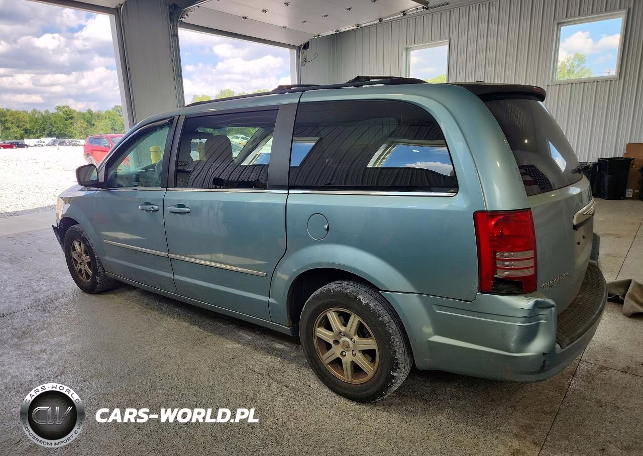 2010 Chrysler Town & Country Touring VIN:2A4RR5D14AR338645 - 2