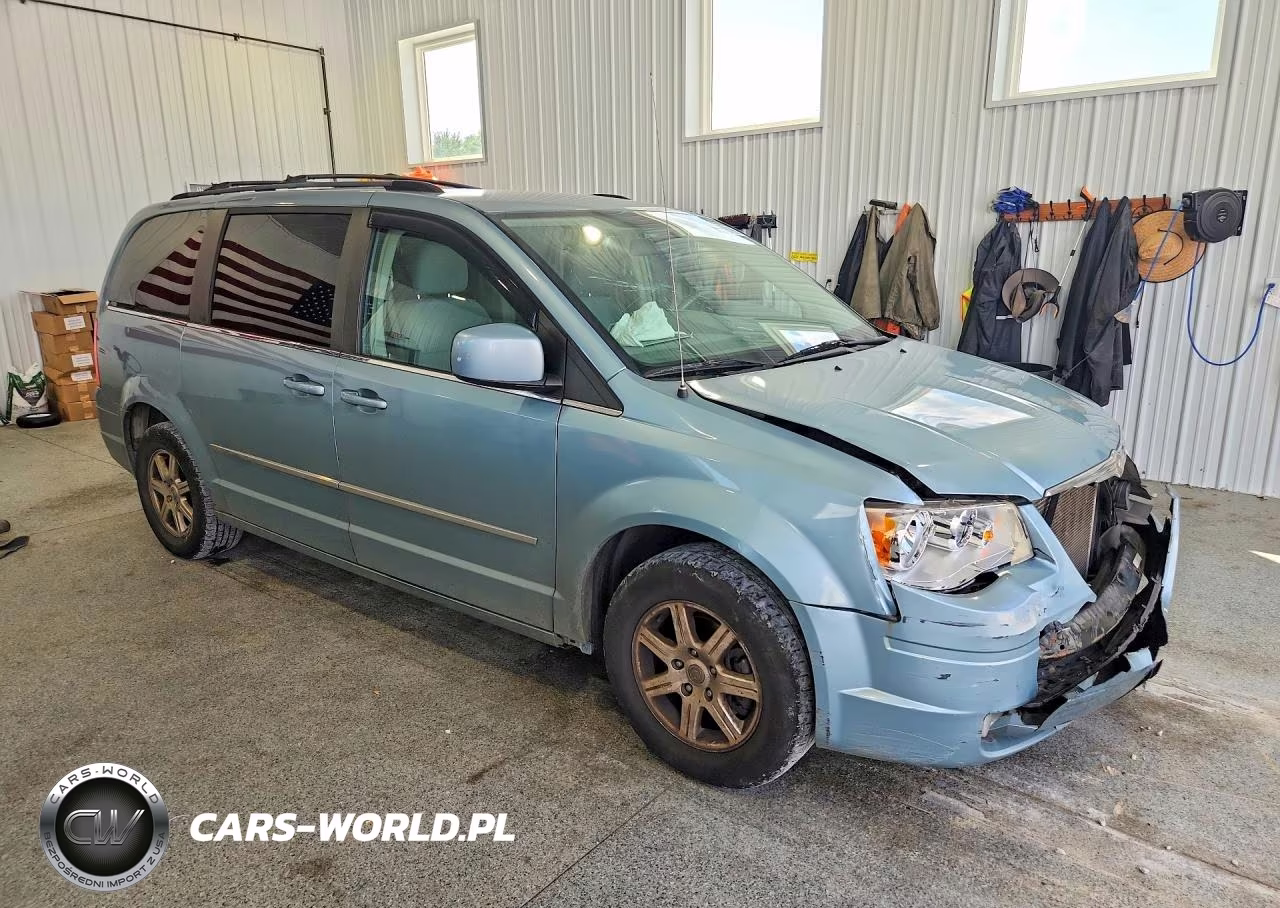 2010 Chrysler Town & Country Touring VIN:2A4RR5D14AR338645 - 4