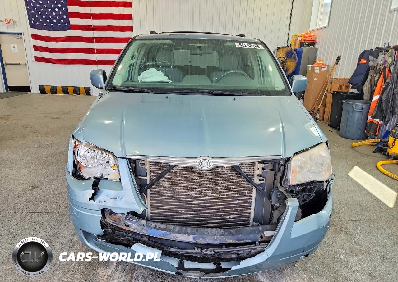 2010 Chrysler Town & Country Touring VIN:2A4RR5D14AR338645 - 5