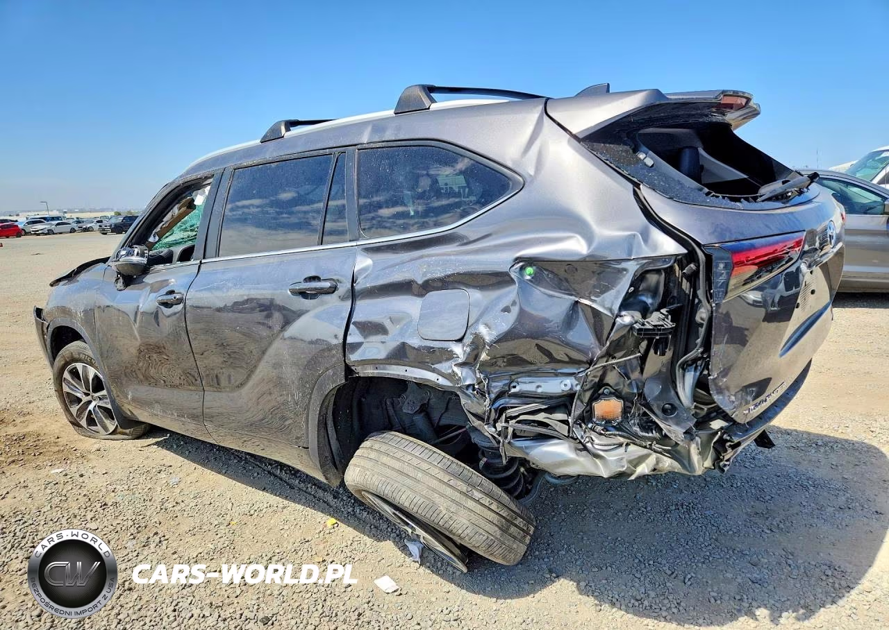 2023 Toyota Highlander Xle VIN:5TDKDRAH9PS516872 - 2