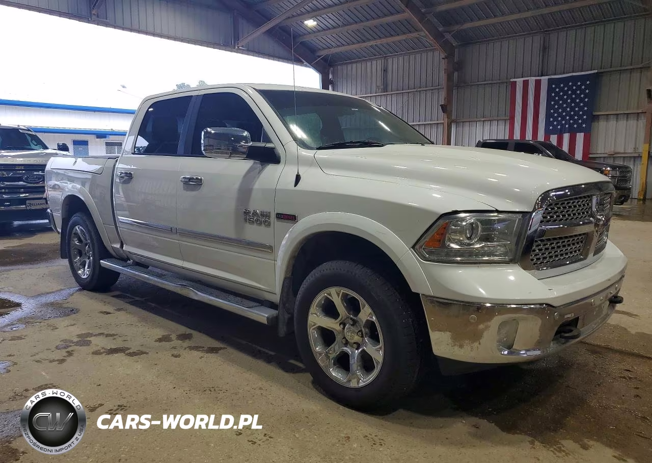 2015 Ram 1500 Laramie VIN:1C6RR7NM9FS708818 - 4
