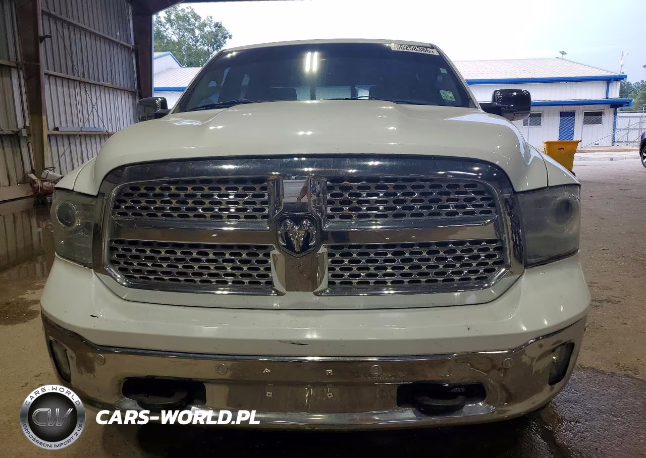 2015 Ram 1500 Laramie VIN:1C6RR7NM9FS708818 - 5