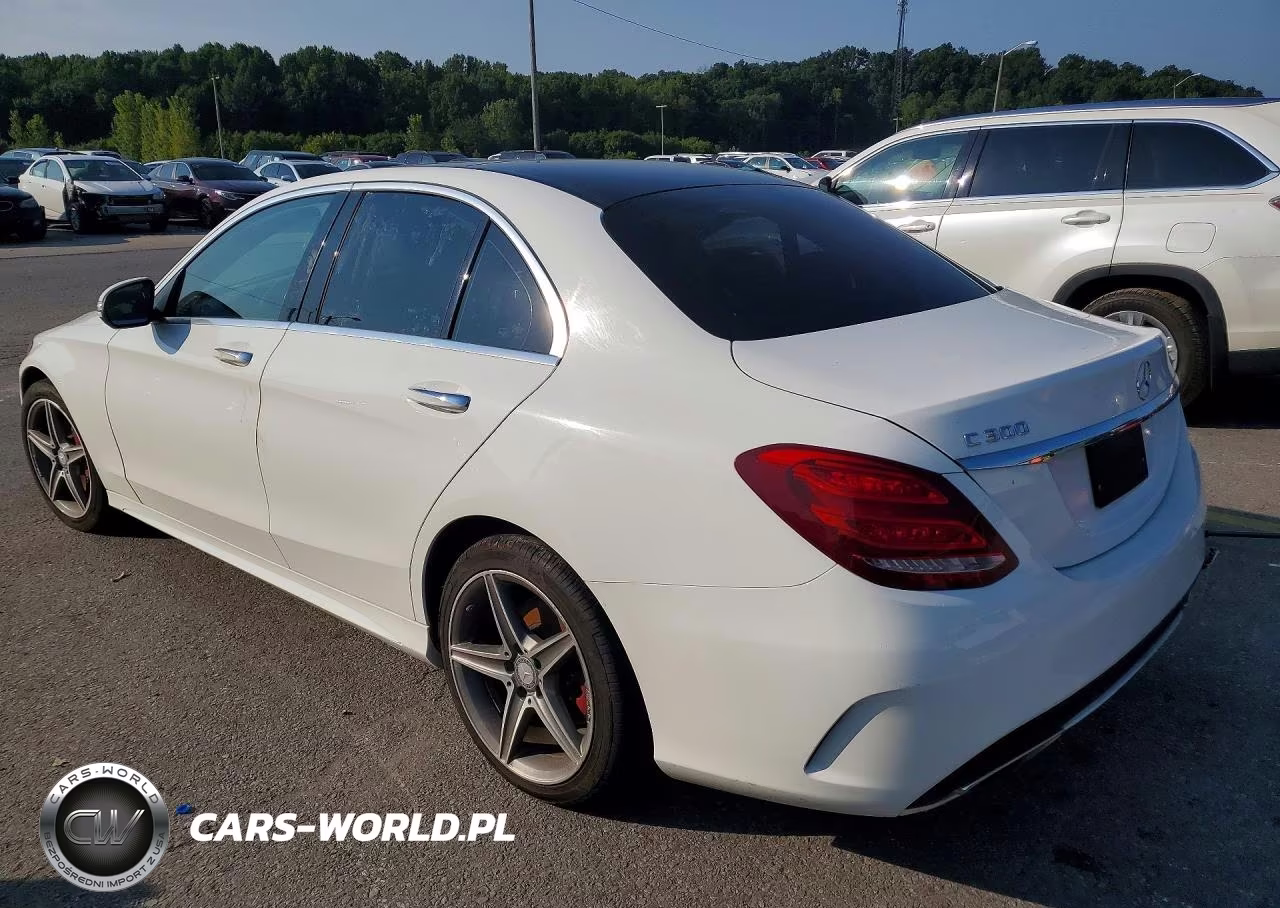 2015 Mercedes-Benz C 300 4Matic VIN:55SWF4KB1FU020992 - 2
