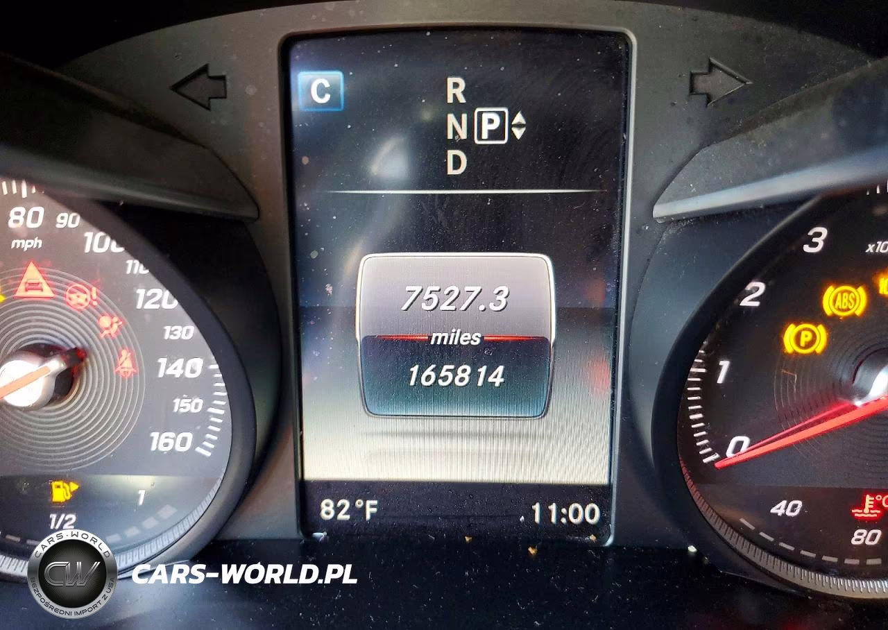 2015 Mercedes-Benz C 300 4Matic VIN:55SWF4KB1FU020992 - 9