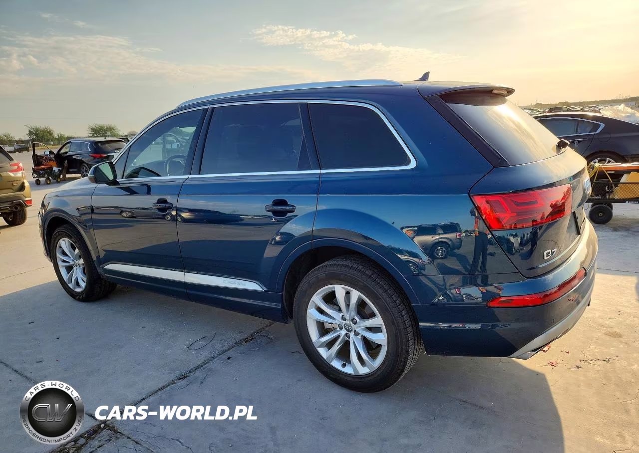 2018 Audi Q7 Premium Plus VIN:WA1LAAF70JD028325 - 2