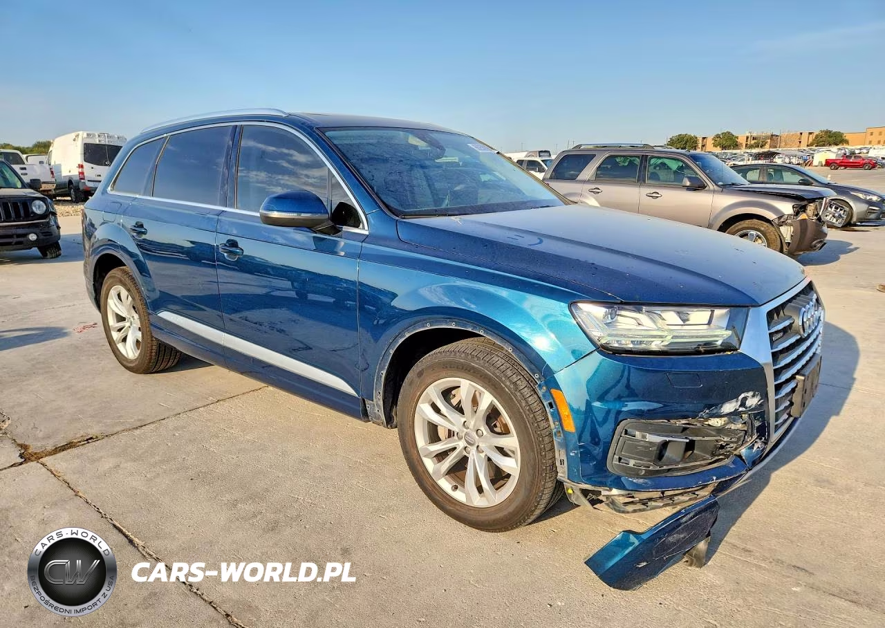 2018 Audi Q7 Premium Plus VIN:WA1LAAF70JD028325 - 4