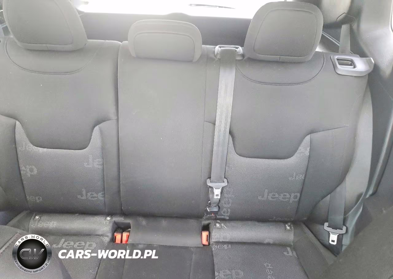 2017 Jeep Renegade Latitude VIN:ZACCJBBB7HPE69483 - 10