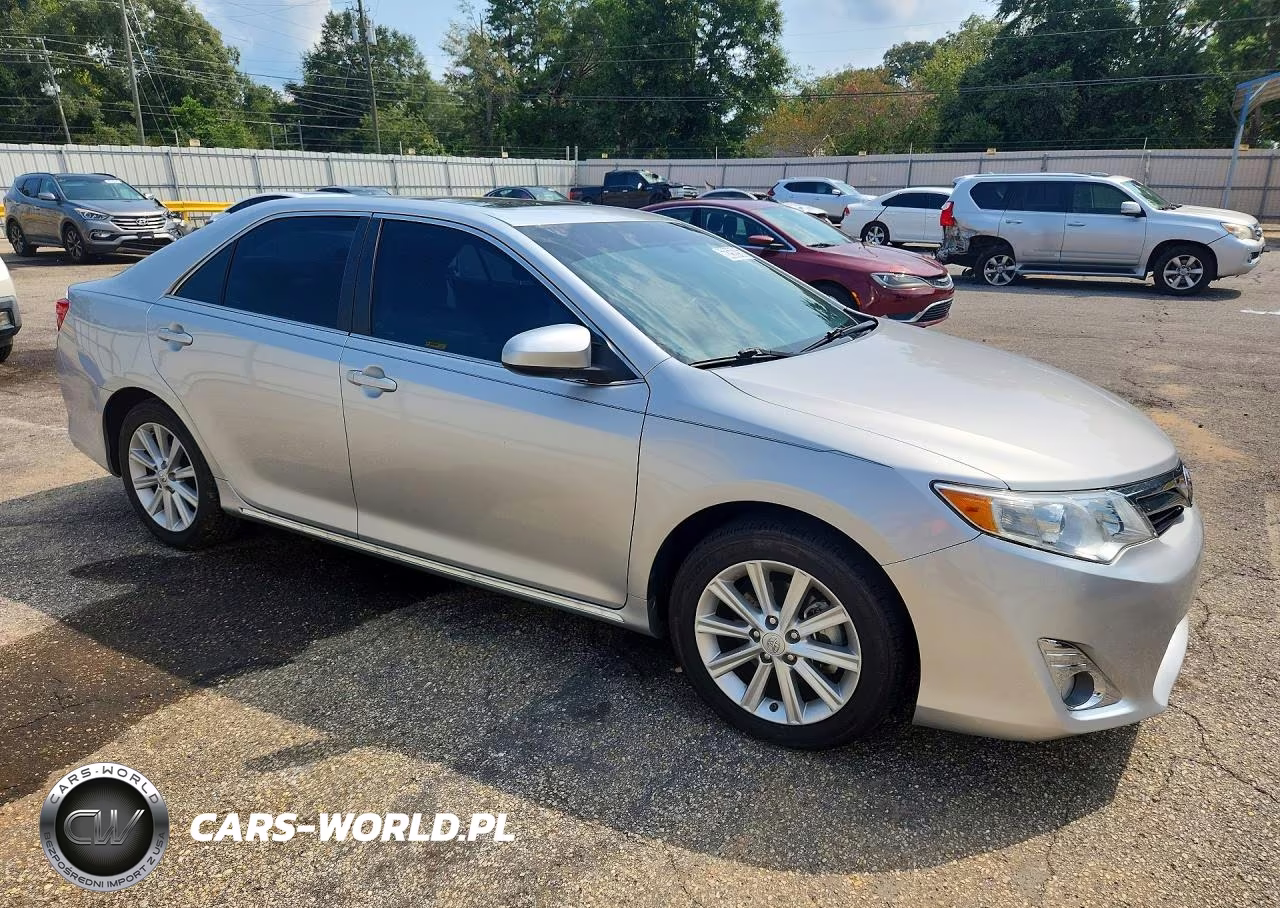 2013 Toyota Camry Xle VIN:4T4BF1FK4DR283864 - 4