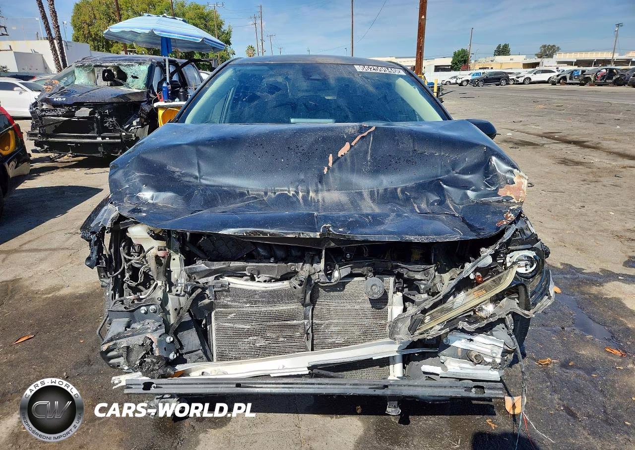 2022 Toyota Corolla Le VIN:JTDEPMAEXNJ230701 - 5