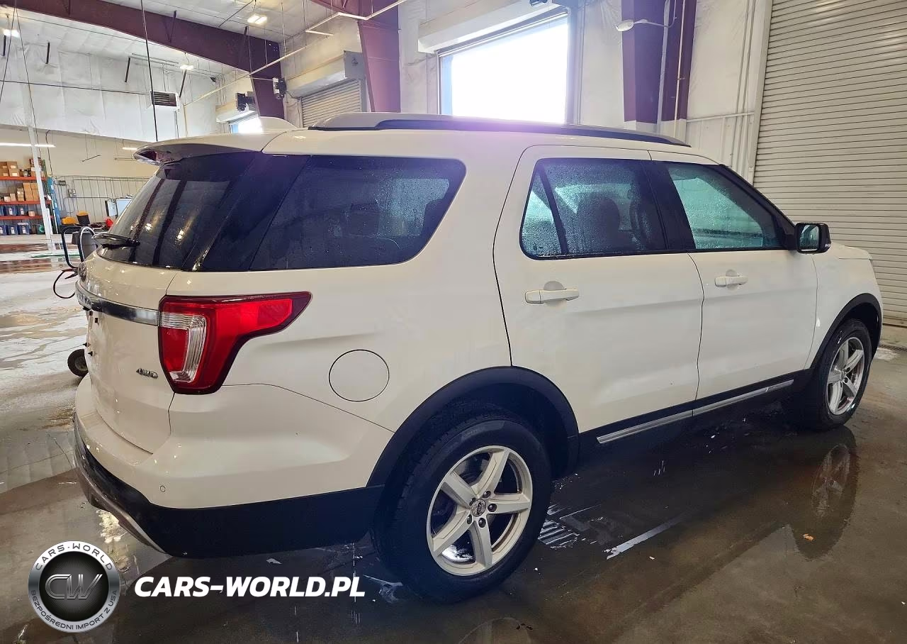 2017 Ford Explorer Xlt VIN:1FM5K8D88HGD41627 - 3