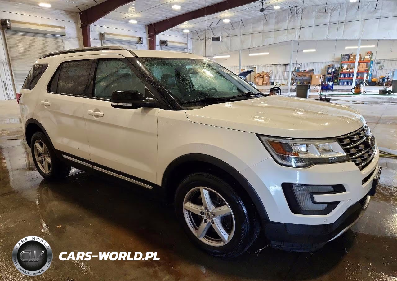 2017 Ford Explorer Xlt VIN:1FM5K8D88HGD41627 - 4