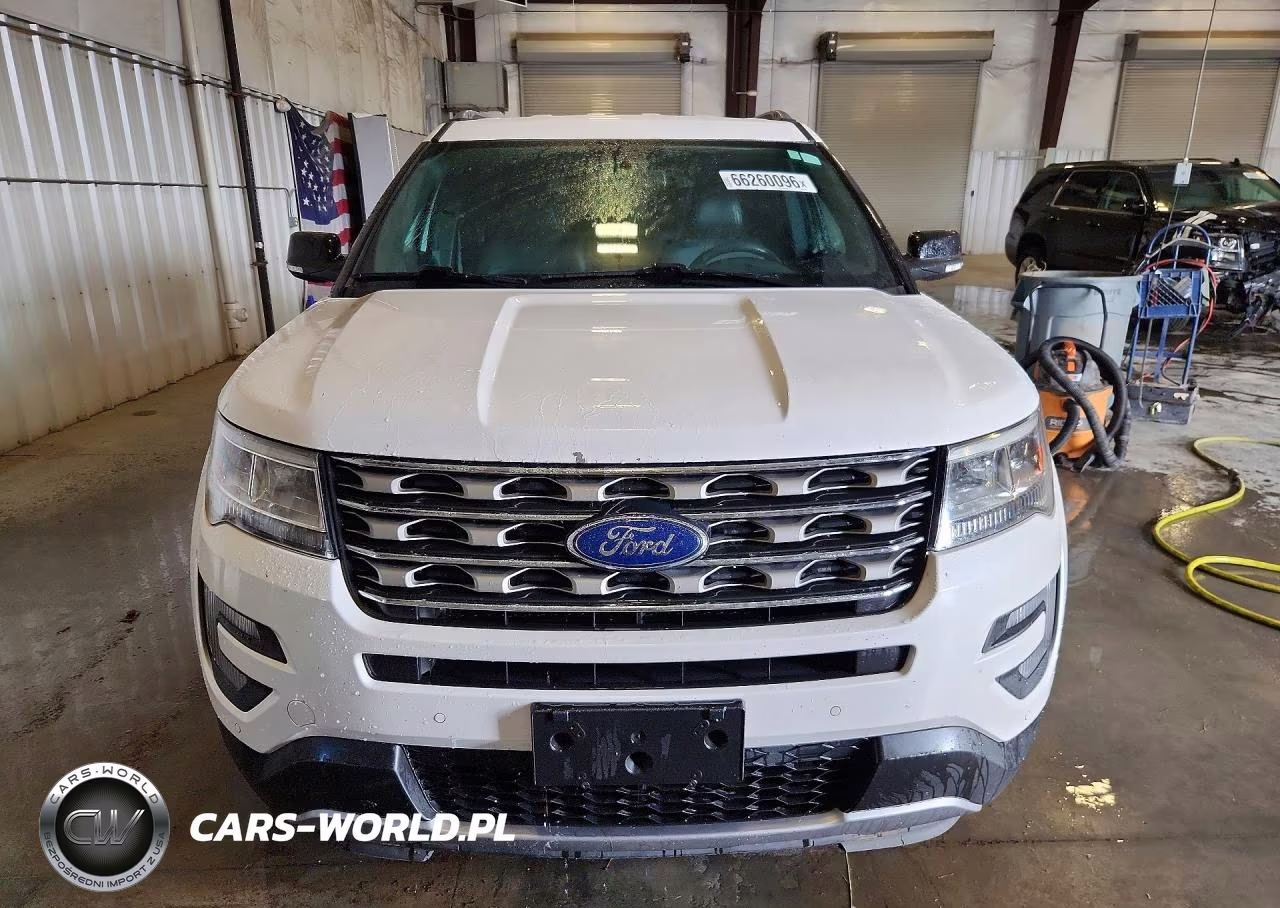 2017 Ford Explorer Xlt VIN:1FM5K8D88HGD41627 - 5