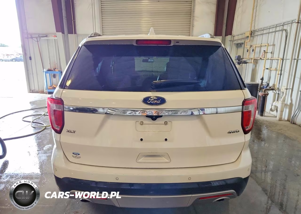 2017 Ford Explorer Xlt VIN:1FM5K8D88HGD41627 - 6