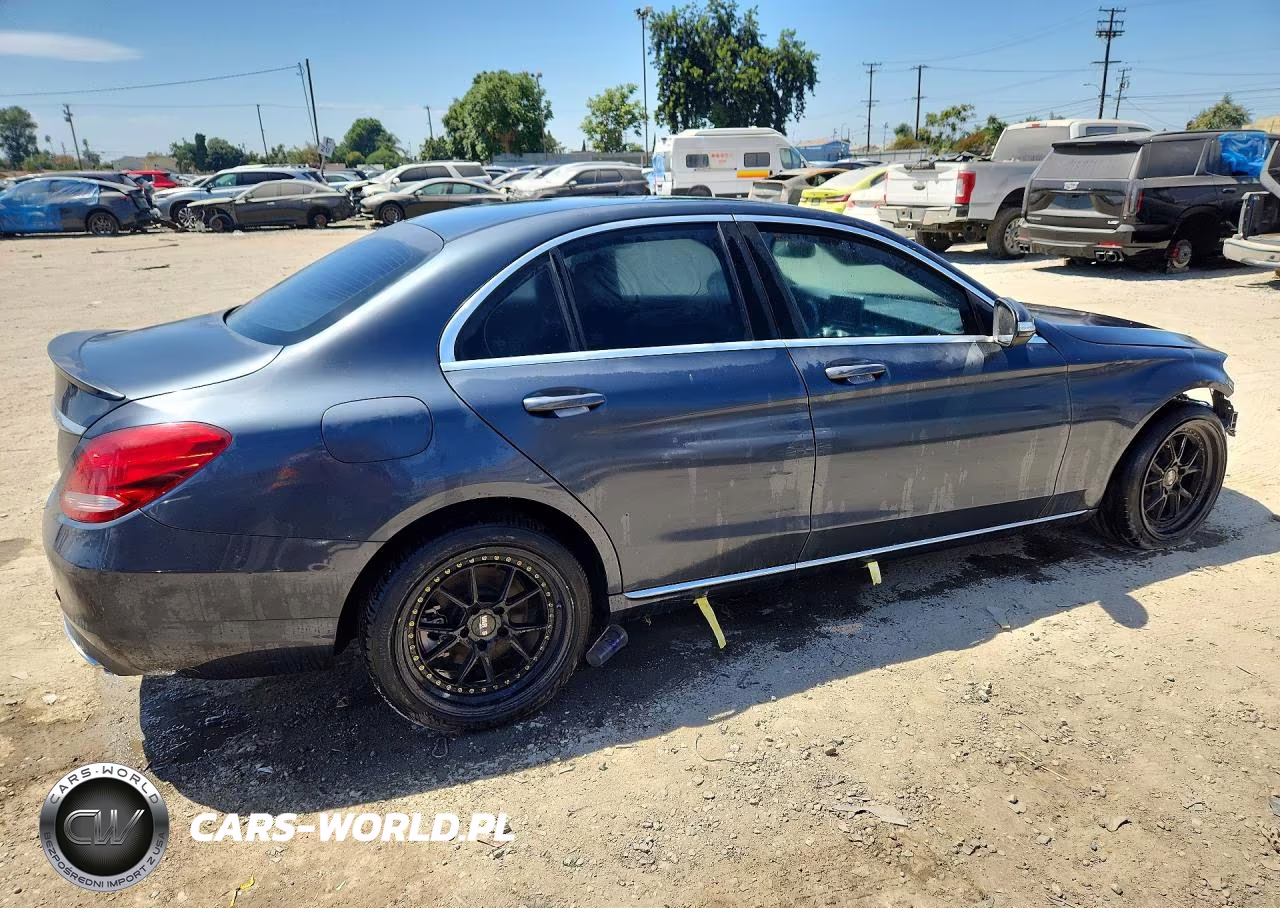 2015 Mercedes-Benz C 300 VIN:55SWF4JB3FU047595 - 3