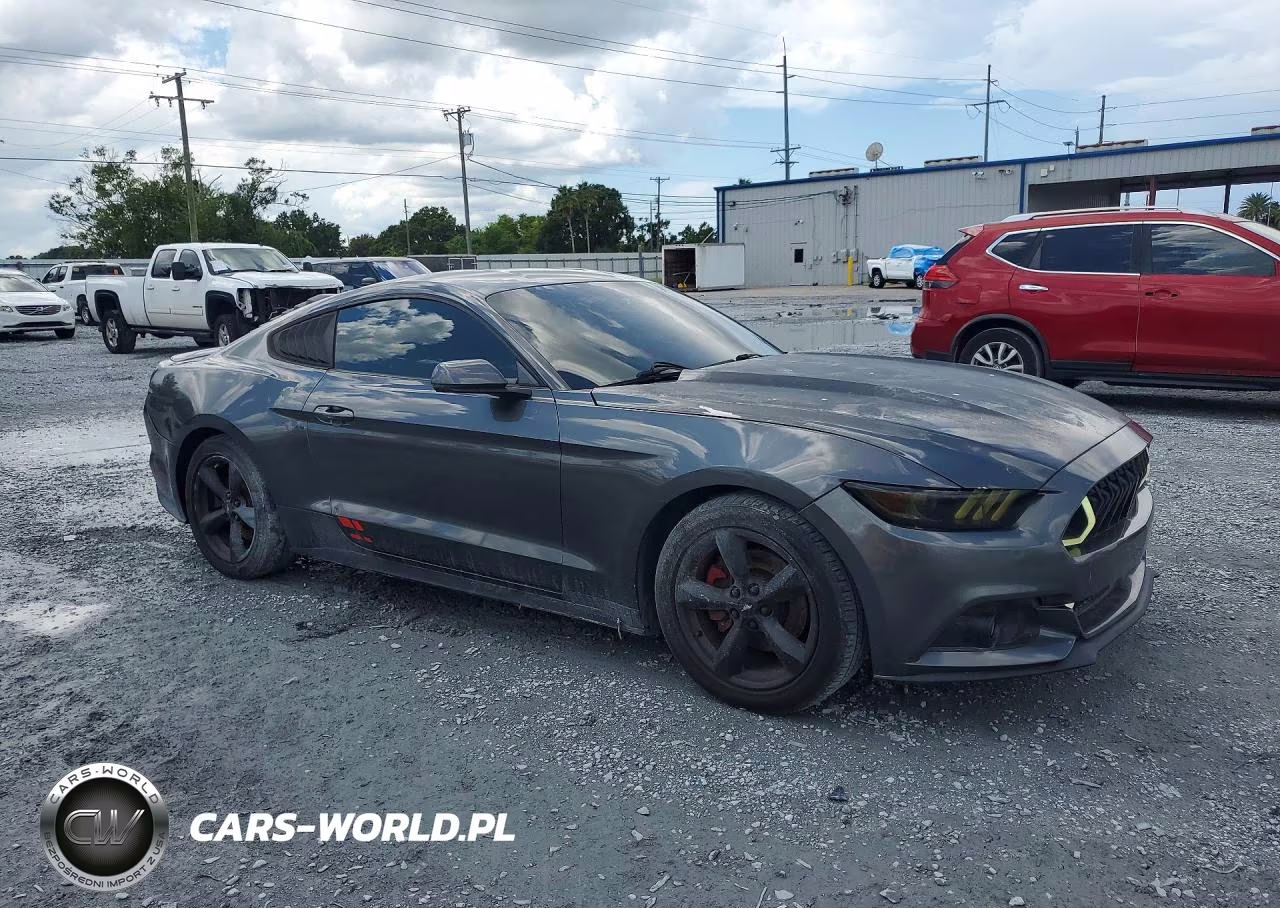 2017 Ford Mustang VIN:1FA6P8THXH5249366 - 4