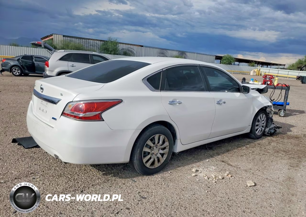 2014 Nissan Altima 2.5 VIN:1N4AL3AP5EN358655 - 3