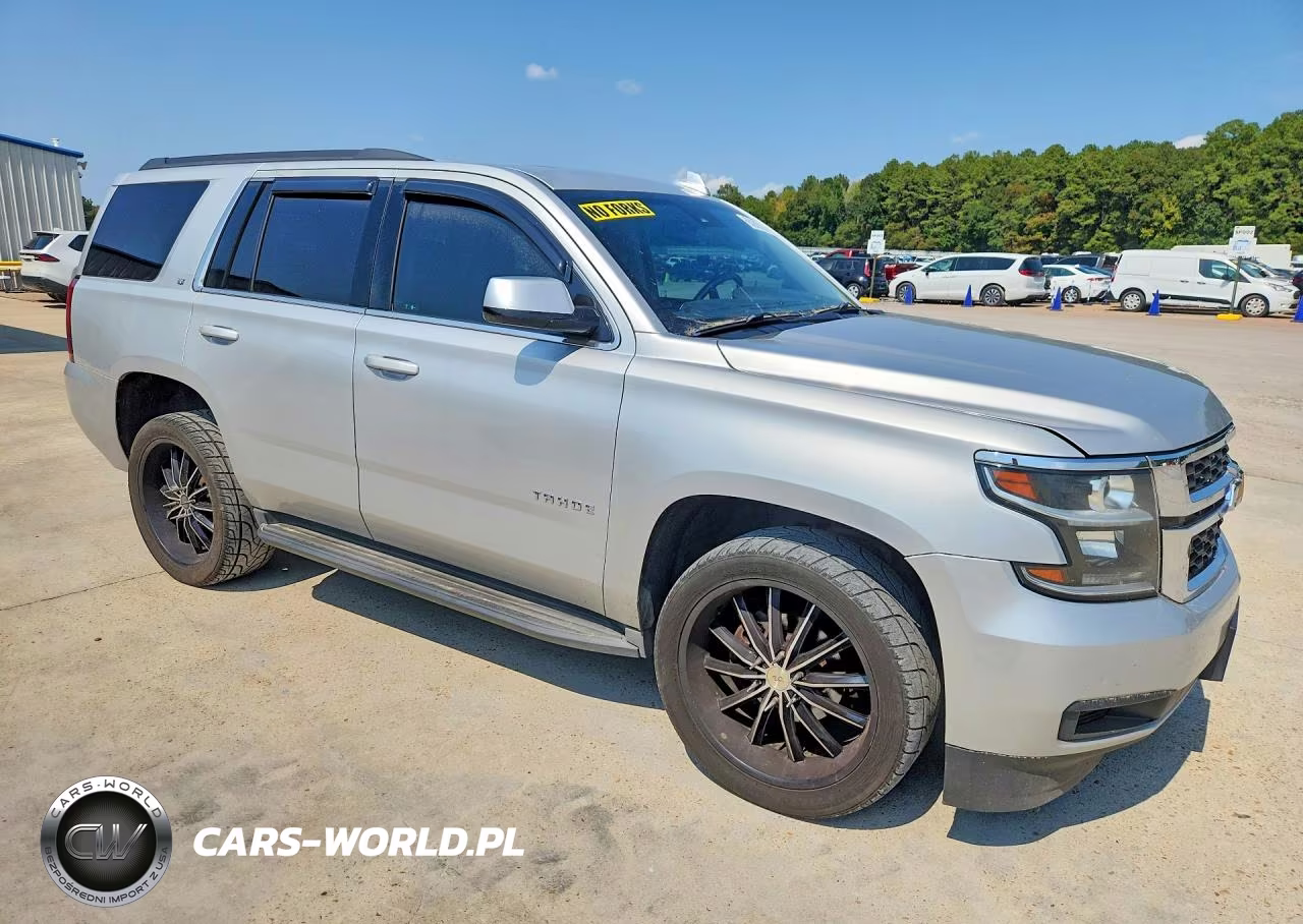 2016 Chevrolet Tahoe VIN:1GNSKBKC1GR458939 - 4