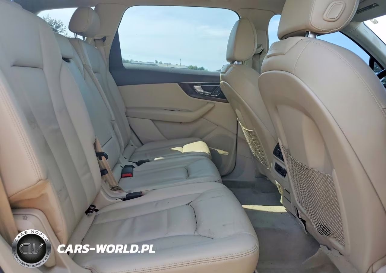 2017 Audi Q7 Premium Plus VIN:WA1LAAF79HD013106 - 11