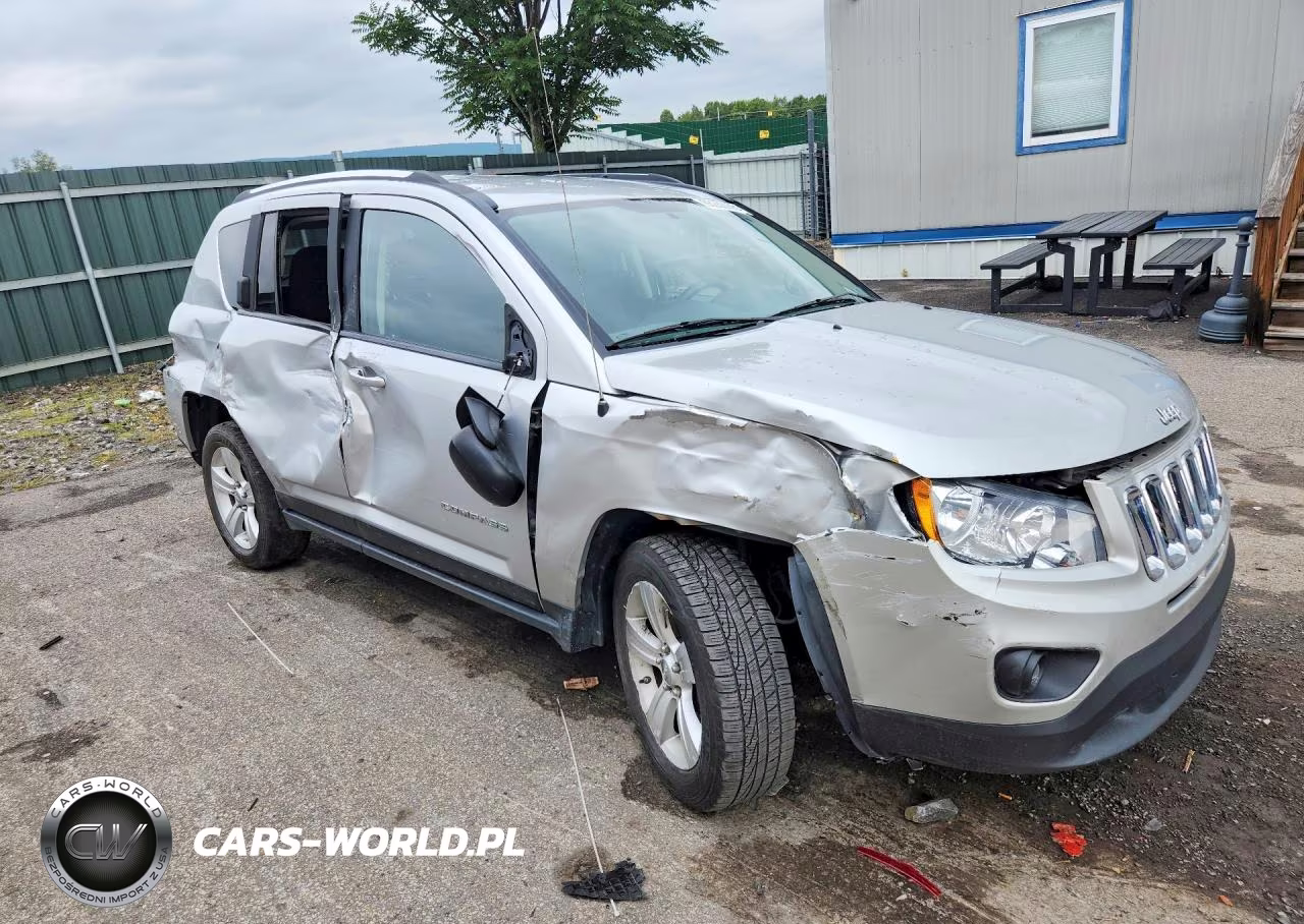 2012 Jeep Compass Sport VIN:1C4NJDBB2CD633251 - 4