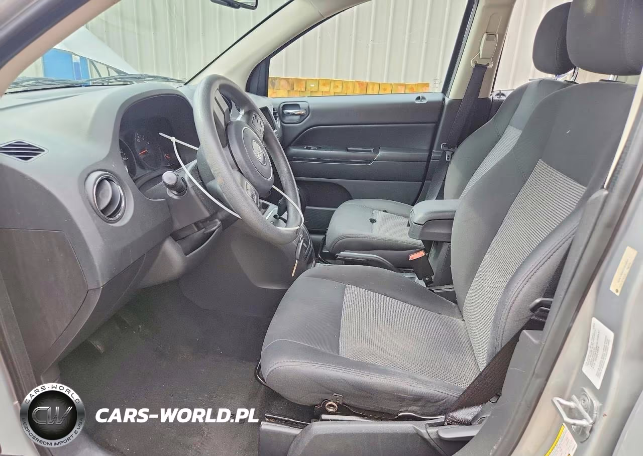 2012 Jeep Compass Sport VIN:1C4NJDBB2CD633251 - 7