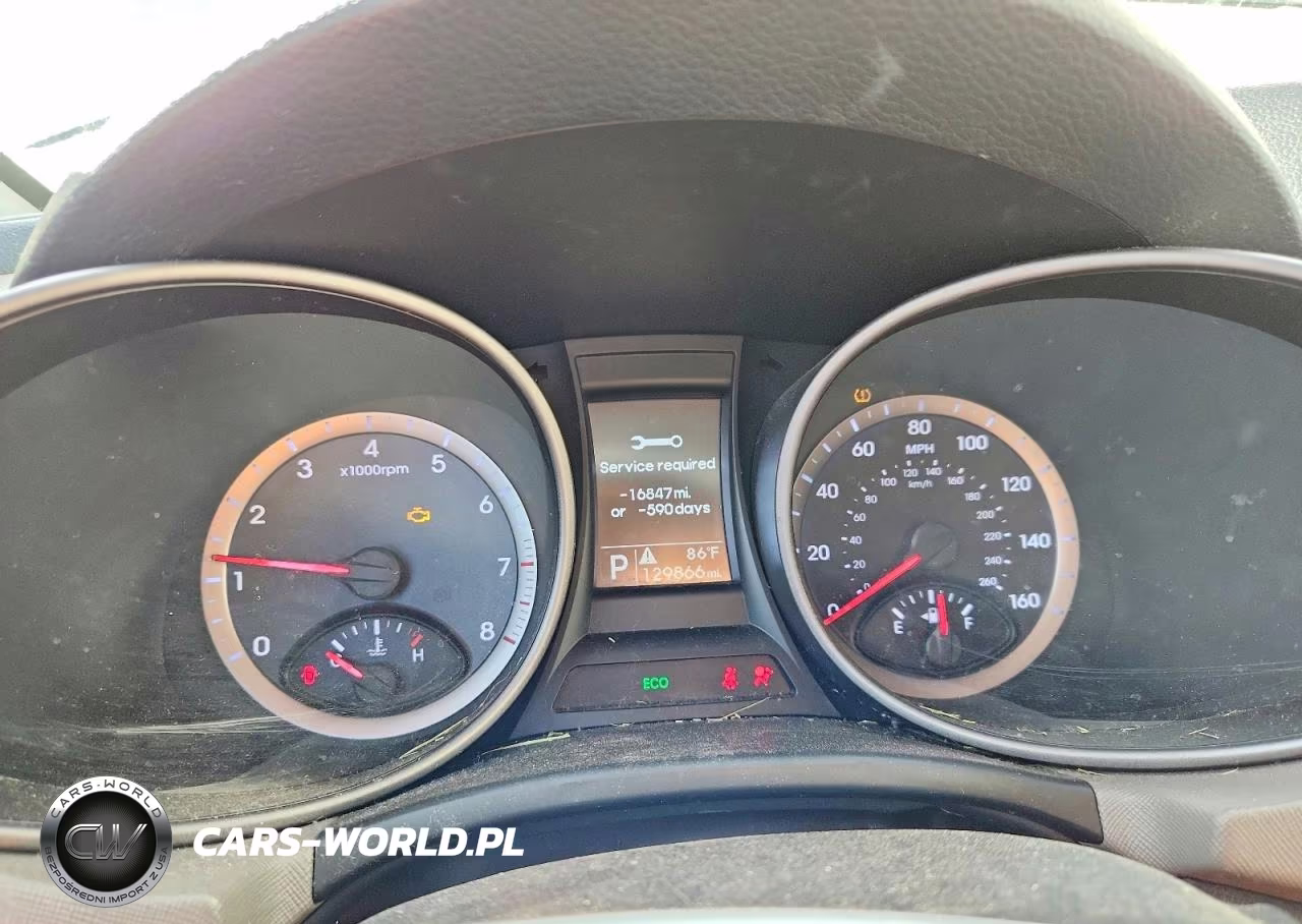 2015 Hyundai Santa Fe Sport 2.4L VIN:5XYZT3LB1FG261668 - 9