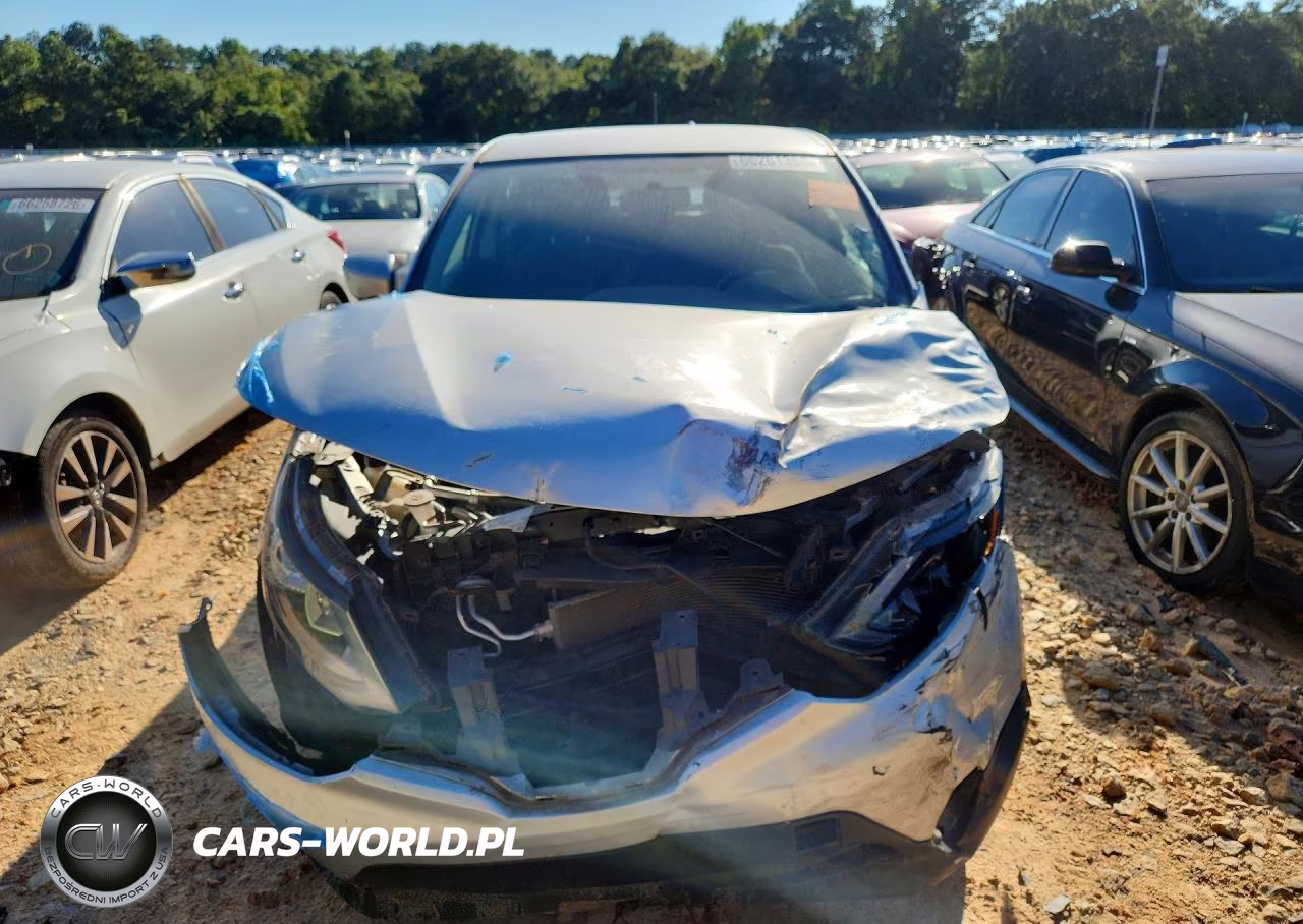 2018 Nissan Rogue Sport S VIN:JN1BJ1CP5JW100939 - 5