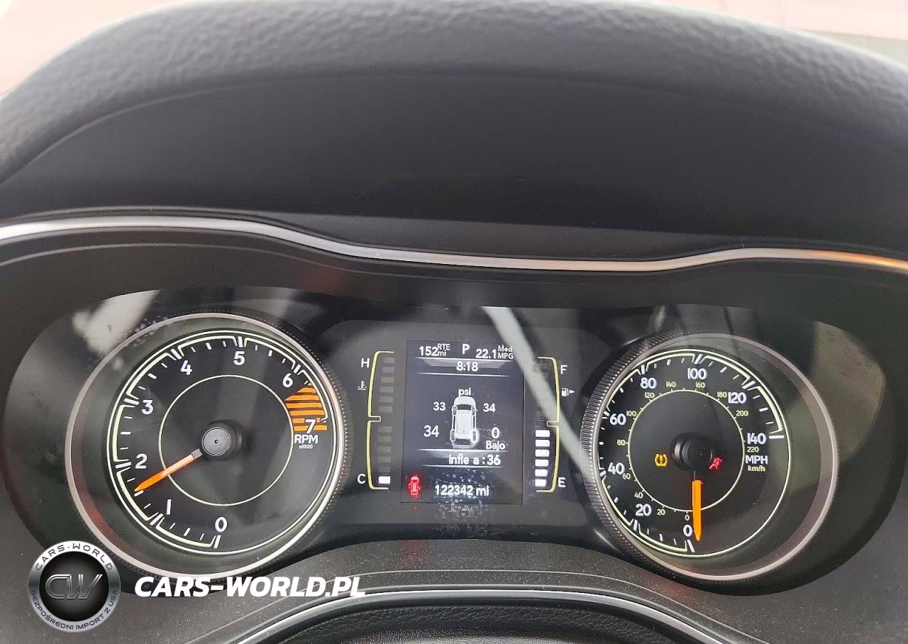 2019 Jeep Cherokee Latitude VIN:1C4PJMCB3KD487173 - 9