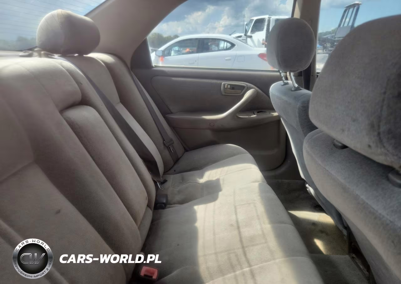 2000 Toyota Camry Le VIN:4T1BG22K8YU959113 - 10