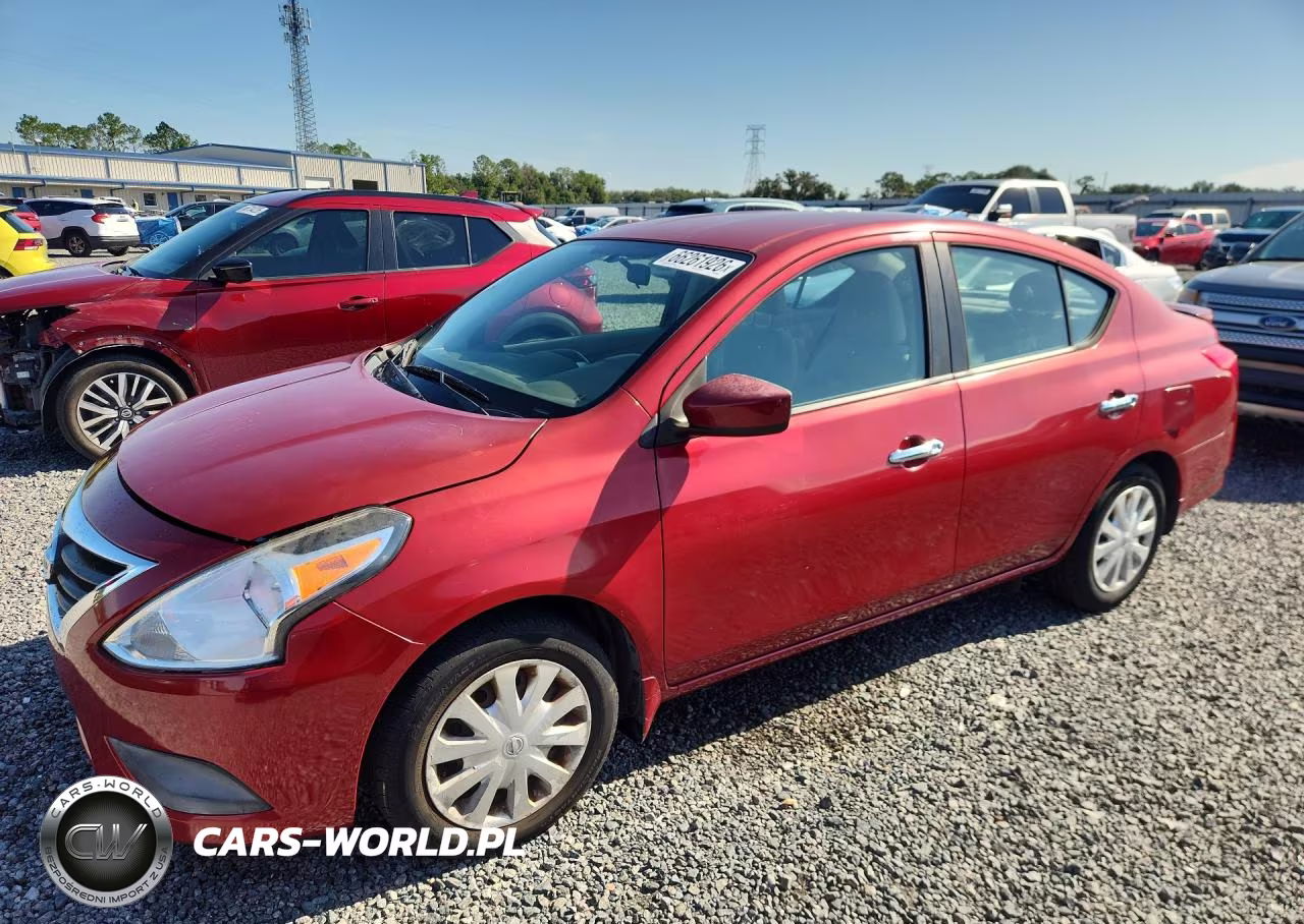 2015 NISSAN VERSA S