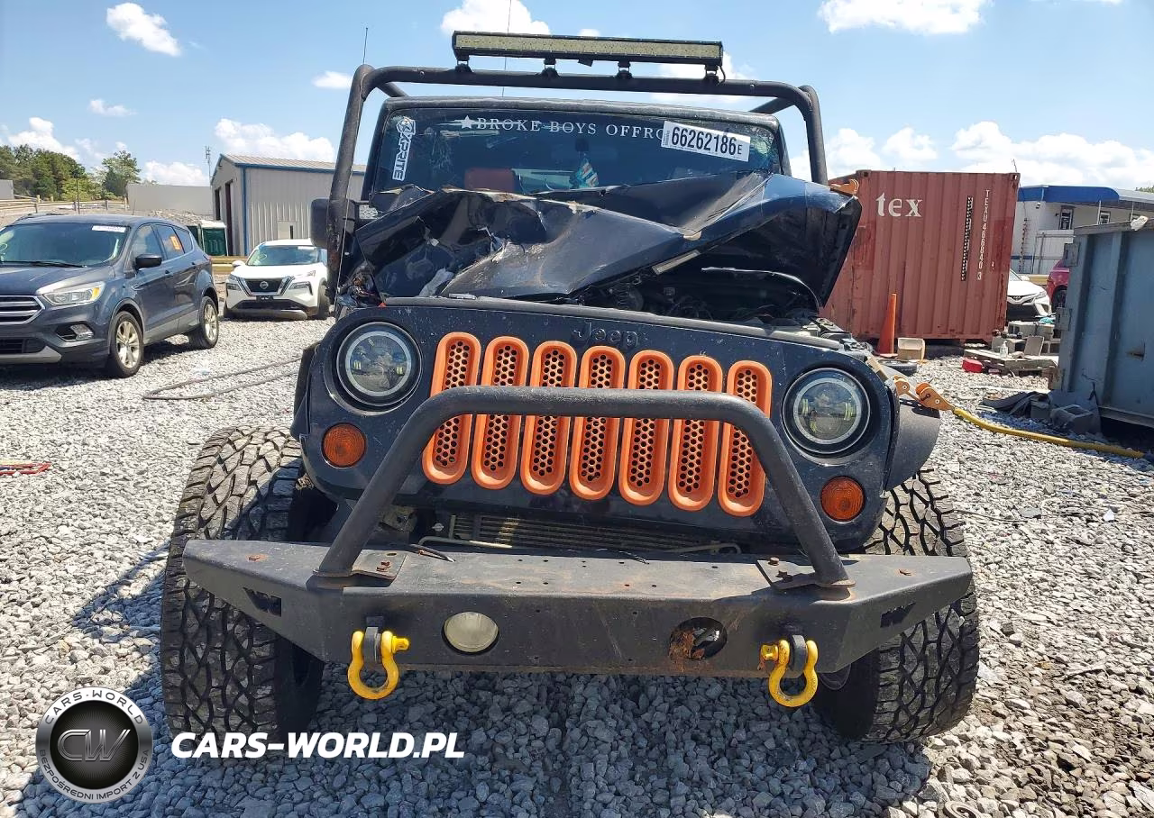 2008 Jeep Wrangler Unlimited Sahara VIN:1J8GA59138L533712 - 5