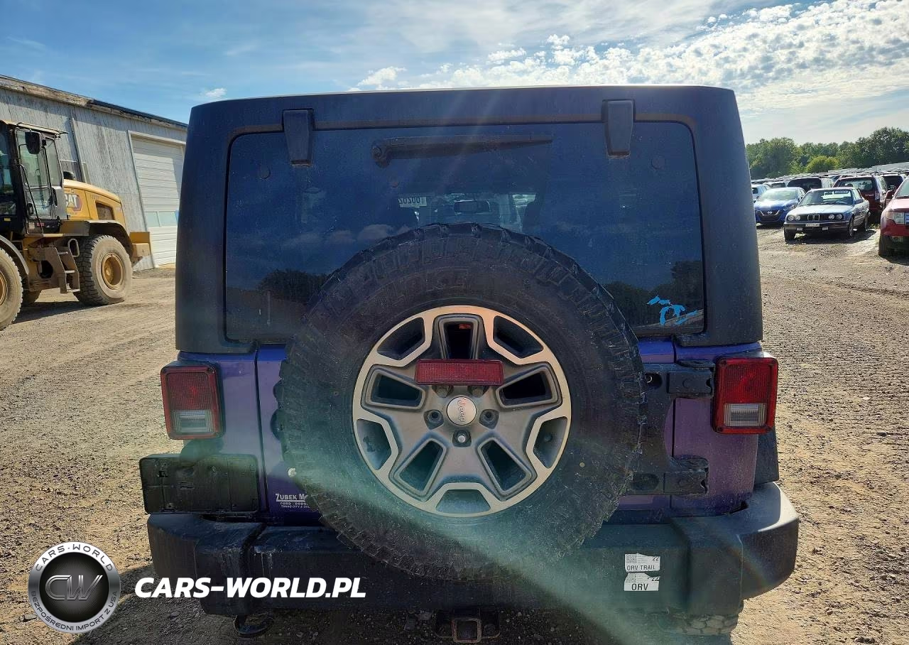2017 Jeep Wrangler Unlimited Rubicon VIN:1C4BJWFG7HL680115 - 6