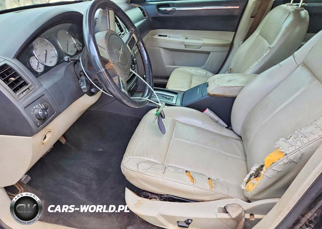 2007 Chrysler 300 Touring VIN:2C3KA53G27H861315 - 7