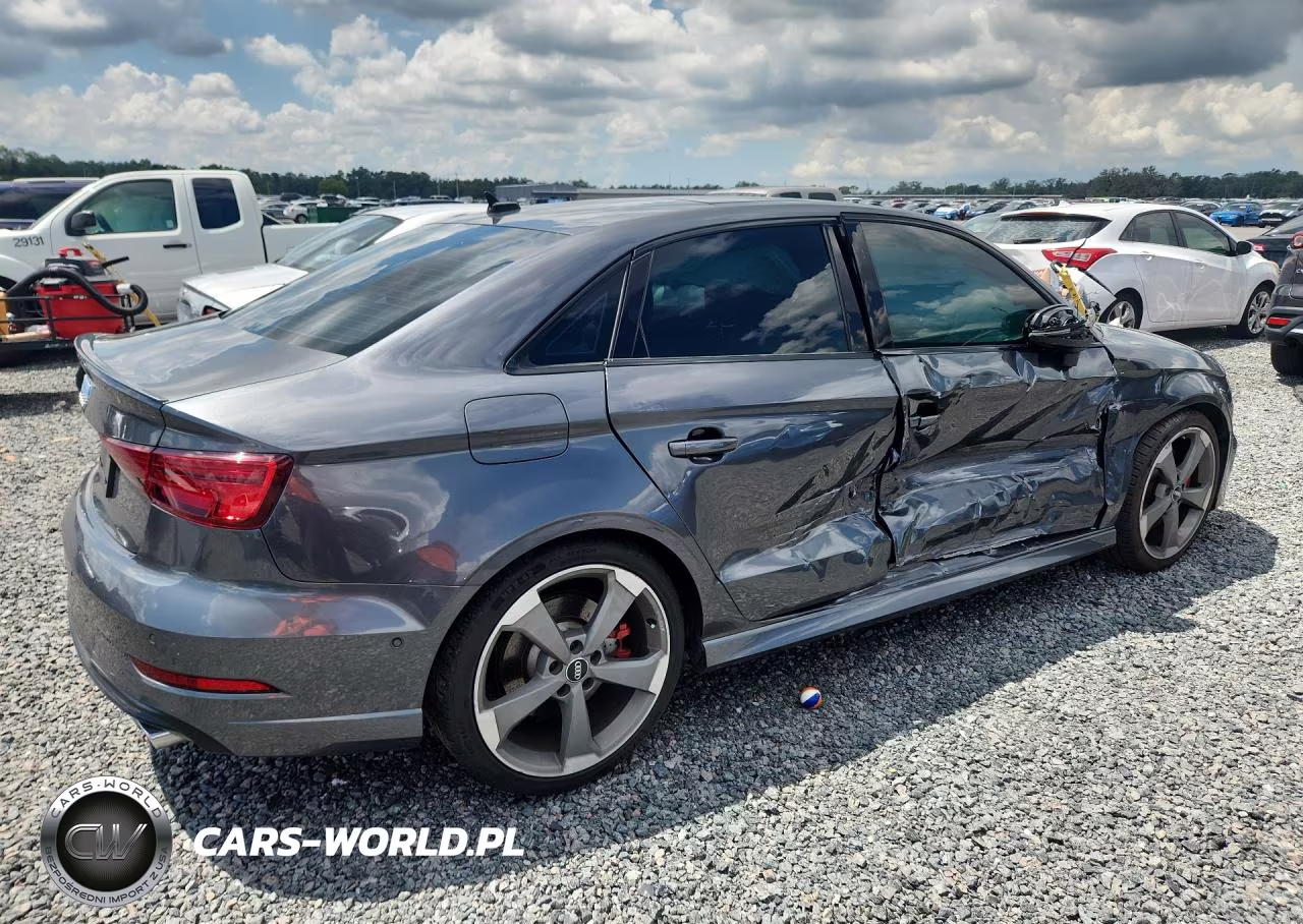 2019 Audi S3 Prestige VIN:WAUF1GFF4KA079758 - 3
