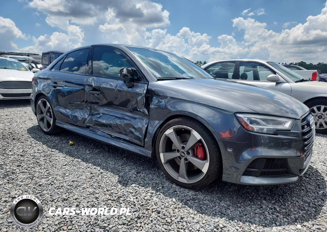 2019 Audi S3 Prestige VIN:WAUF1GFF4KA079758 - 4