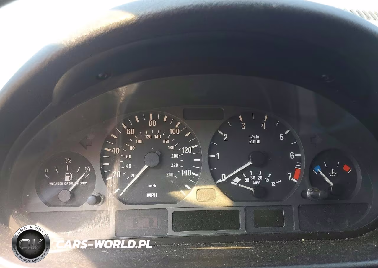 2004 BMW 325 I VIN:WBAEV33404KR27899 - 9