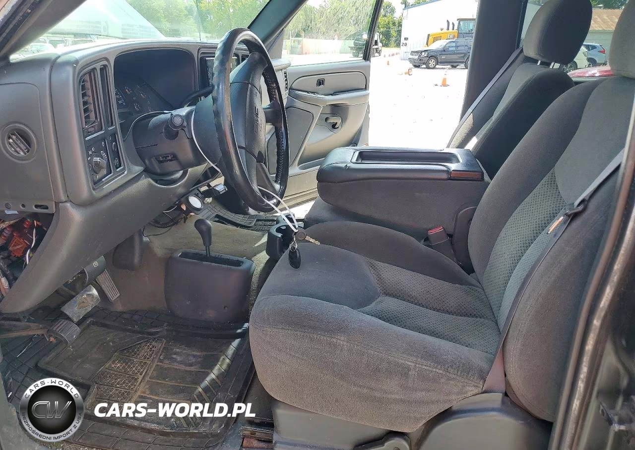 2005 GMC Sierra K2500 Heavy Duty VIN:1GTHK23215F841643 - 7