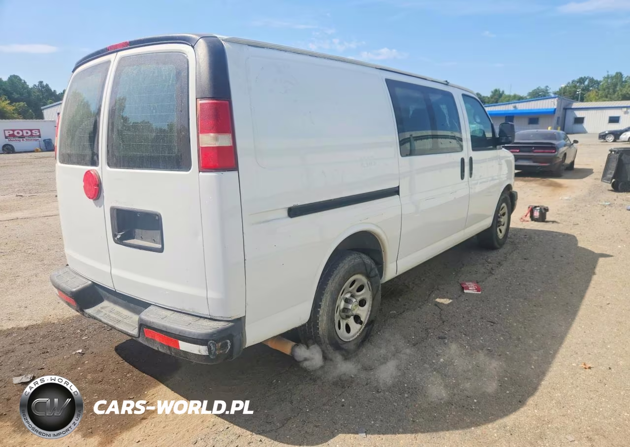 2013 Chevrolet Express G1500 VIN:1GCSGAFX6D1182401 - 3