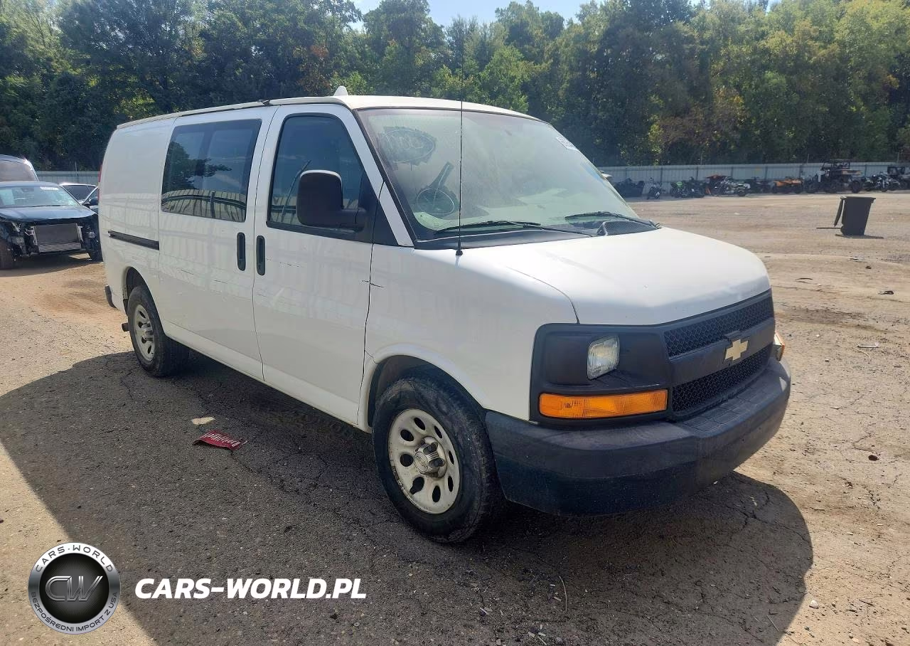 2013 Chevrolet Express G1500 VIN:1GCSGAFX6D1182401 - 4