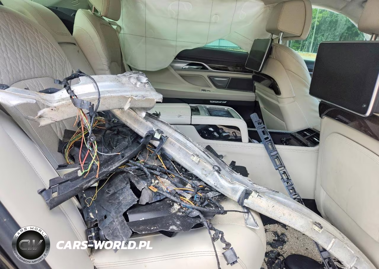 2017 BMW 750 Xi VIN:WBA7F2C59HG422655 - 10