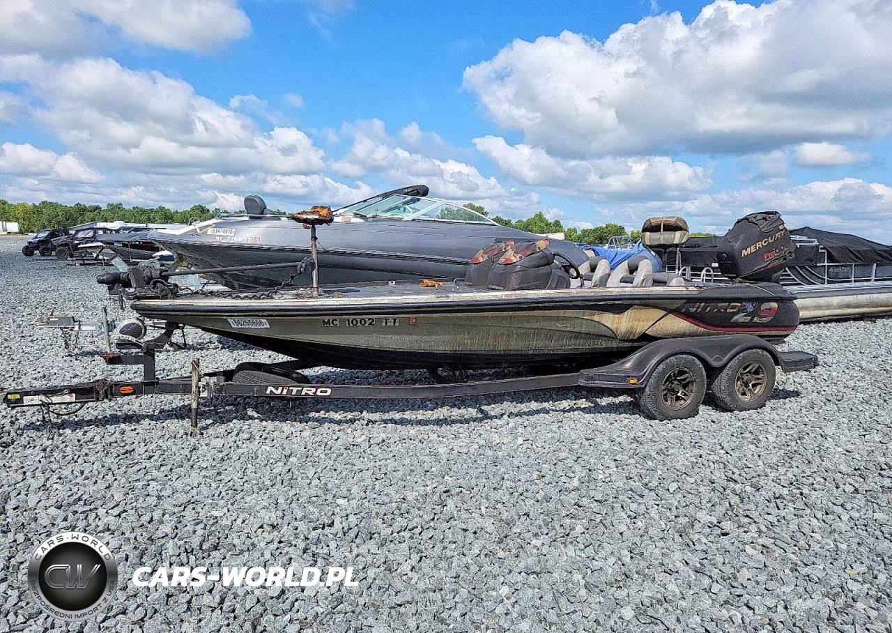 2008 Nitro Speed Boat VIN:BUJ44169K708 - 10