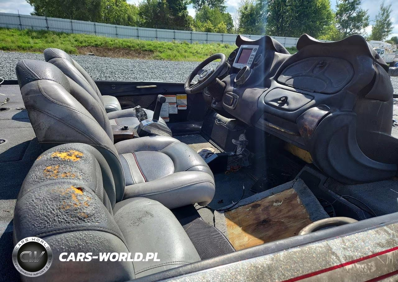 2008 Nitro Speed Boat VIN:BUJ44169K708 - 5