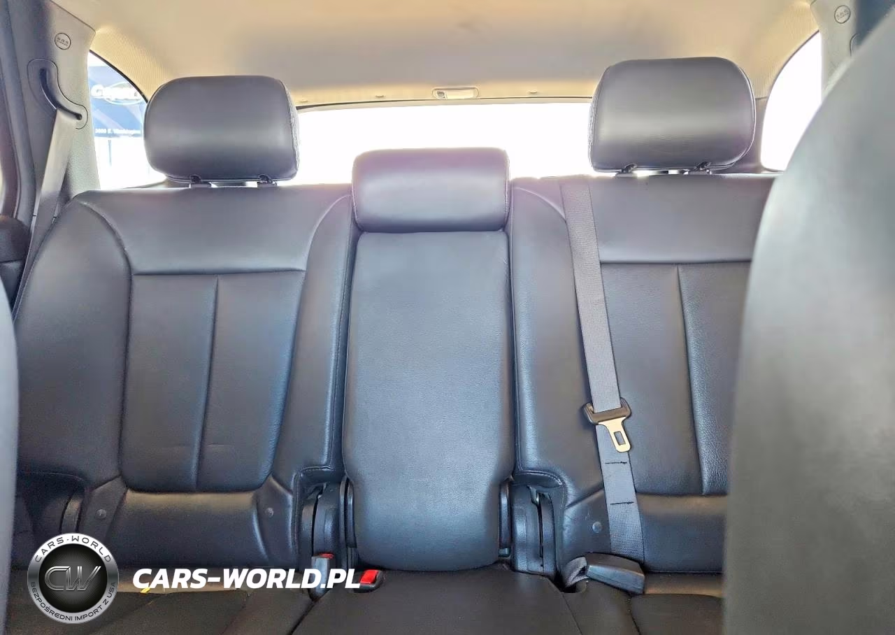 2011 Hyundai Santa Fe Limited VIN:5XYZKDAG6BG032534 - 10